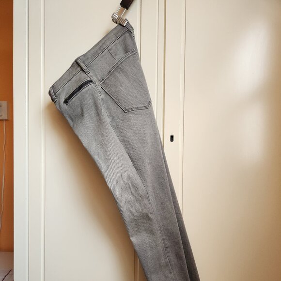 GAP Skinny Moto Jeans 27 inch inseam 27 inch Waist Secure Zip Pockets NWOT - Picture 3 of 9